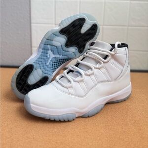 Jordan 11 Retro - Legend Blue - Size 11 Men